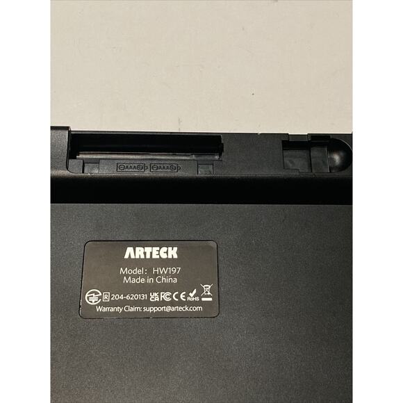 Arteck HW197 Wireless Keyboard 2.4G Built-In Touchpad Mouse *missing dongle - Picture 9 of 9